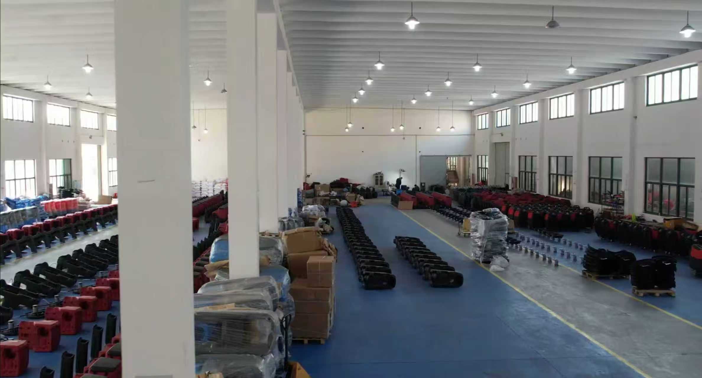 OLISEN 大批量洗地机订单成功发货，智造实力再获认可